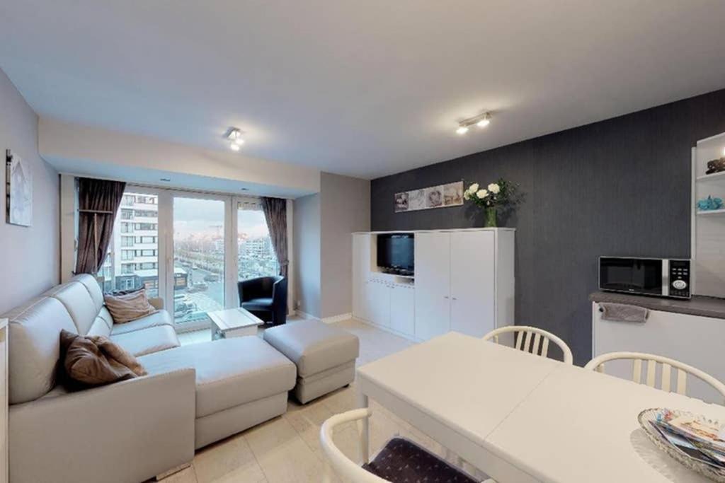 Studio Met Zeezicht Op Heldenplein Knokke-Heist Exteriér fotografie